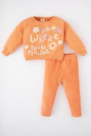 Turuncu Desenli Günlük Bebek Kıyafeti